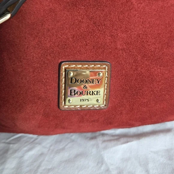 Beautiful Dooney & Bourke Crossbody - Picture 5 of 17
